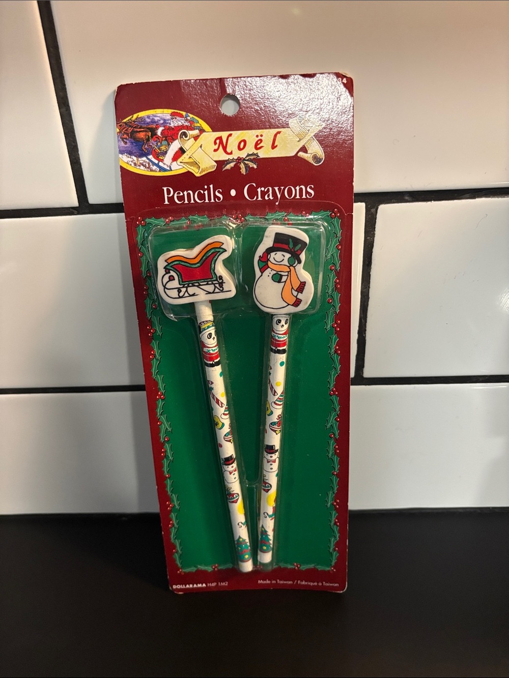 Vintage 90’s Noël Christmas Pencil & Eraser Set